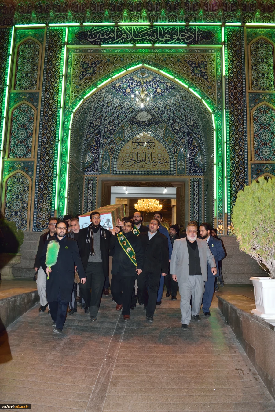 مراسم وداع شهید گمنام در حرم مطهر عبدالعظیم(ع)