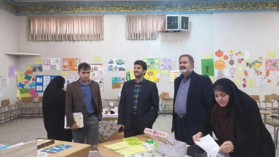 نمایشگاه دست ساخت های آموزشی