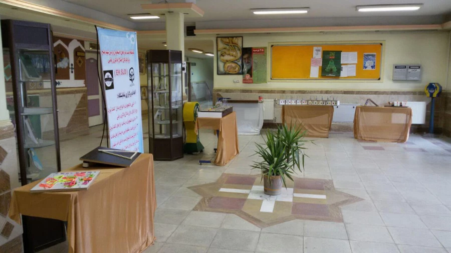 نمایشگاه دست سازه های داشجویان علوم تربیتی با شعار"اختلال یادگیری ، مانعی قابل عبور"