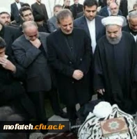 مرید در کنار مراد آرام گرفت