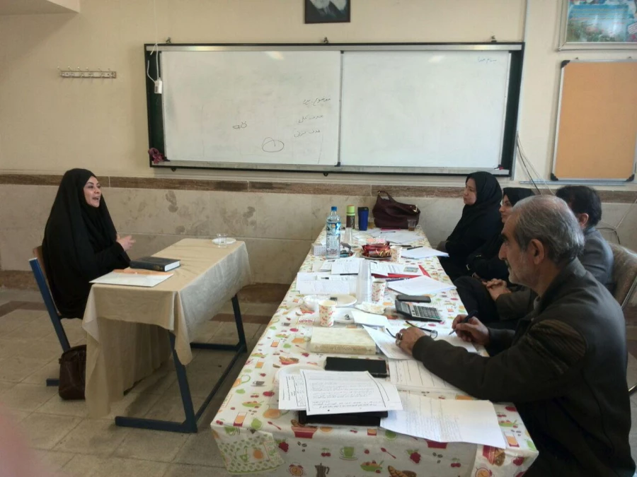 پذیرش و مصاحبه داوطلبان استخدام پیمانی