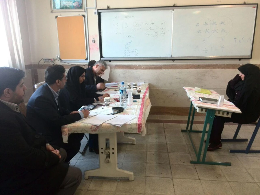 پذیرش و مصاحبه داوطلبان استخدام پیمانی