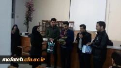 تقدیر دانشجویان از یکی از نیروهای خدوم پردیس