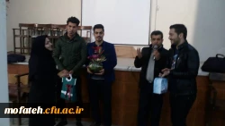 تقدیر دانشجویان از یکی از نیروهای خدوم پردیس