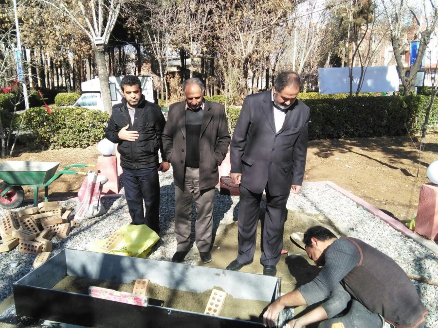 نصب سنگ قبر شهید گمنام