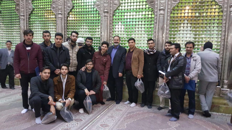 حضور در مرقد حضرت امام و تجدیدمیثاق با امام (ره) 2