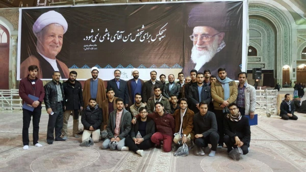 حضور در مرقد حضرت امام و تجدیدمیثاق با امام (ره) 2