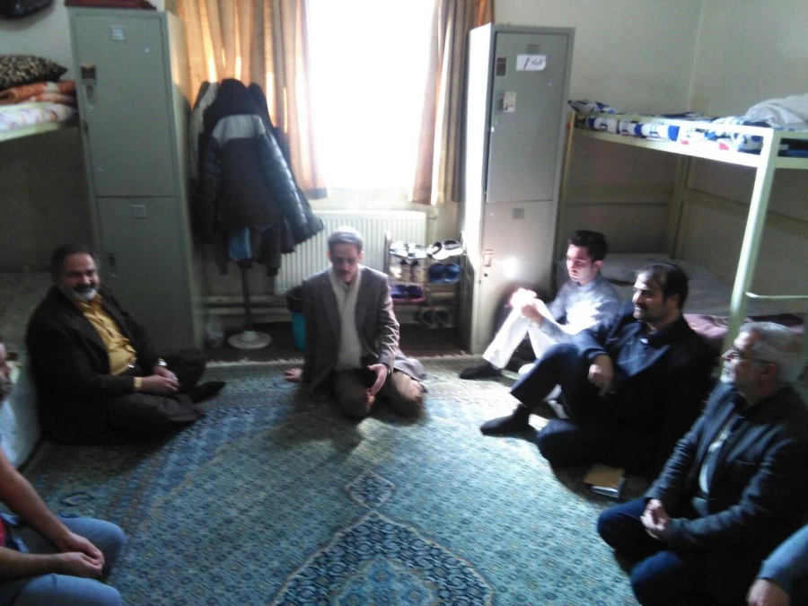 دیدار صمیمانه سرپرست امور پردیس های استان تهران با دانشجویان