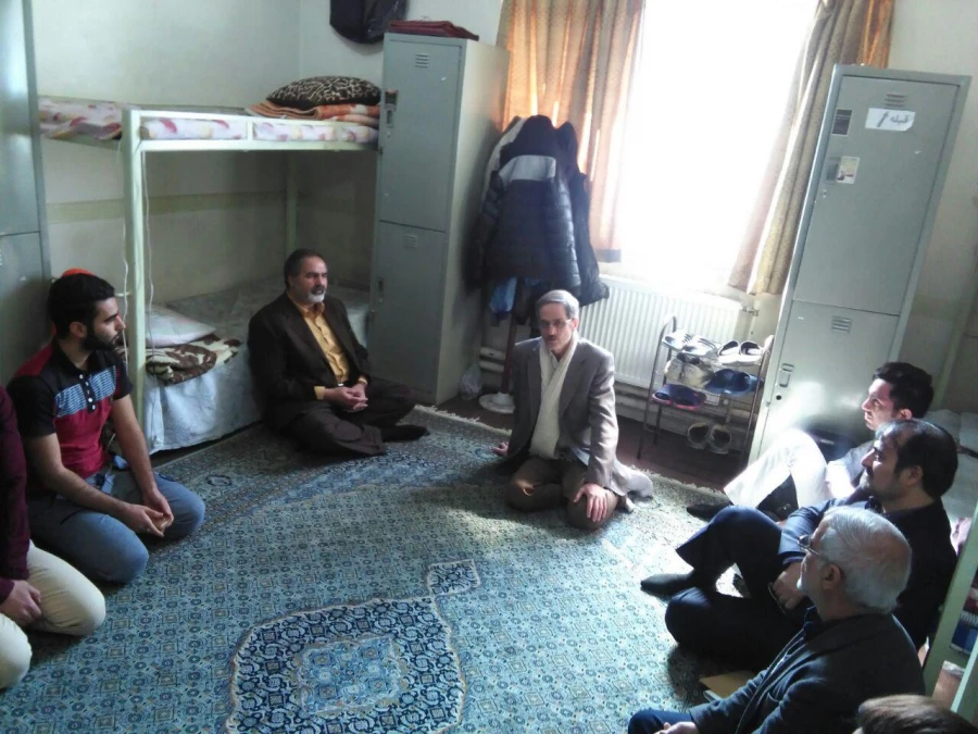 دیدار صمیمانه سرپرست امور پردیس های استان تهران با دانشجویان