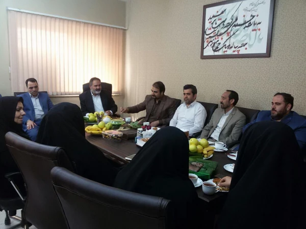 نشست صمیمانه همکاران