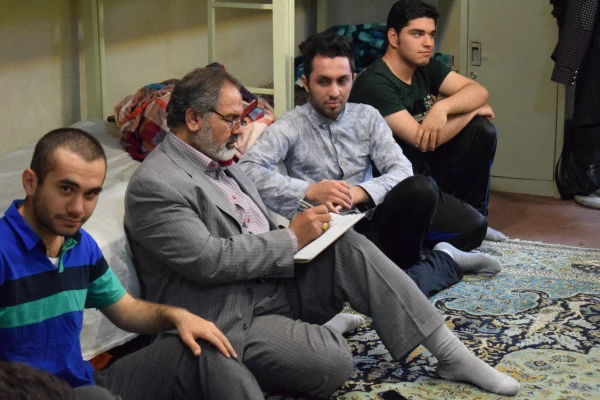 نشست صمیمانه با دانشجویان