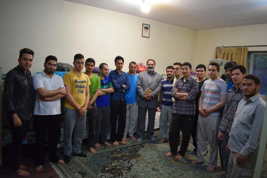 نشست صمیمانه با دانشجویان