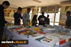 برپایی نمایشگاه کتاب  به مناسبت هفته بهداشت روانی