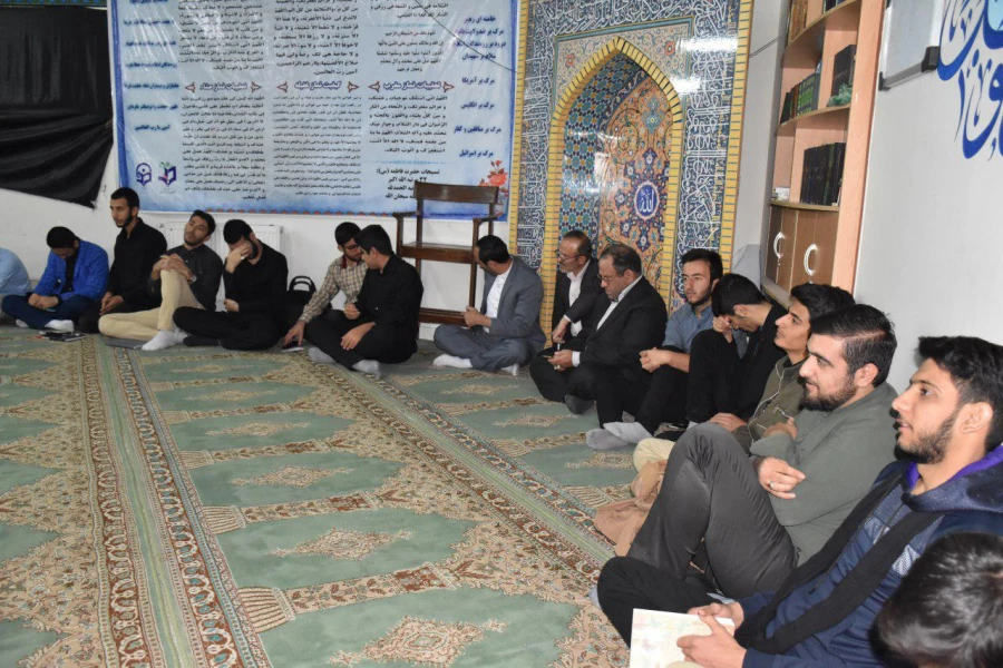 نشست صمیمانه مسئولان و دانشجویان پردیس