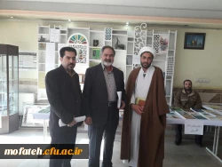 برپایی نمایشگاه زبان و ادبیات عرب به مناسبت هفته پژوهش