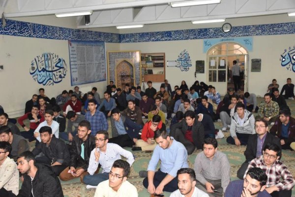 جلسه پرسش و پاسخ دانشجویان با مسئولان دانشگاه