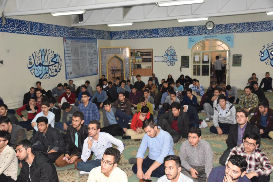 جلسه پرسش و پاسخ دانشجویان با مسئولان دانشگاه