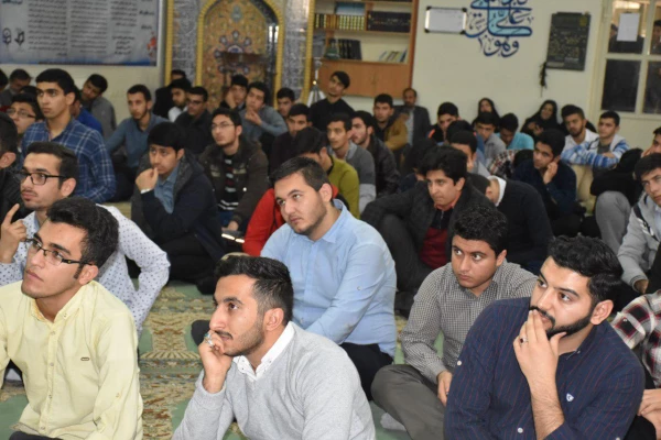 جلسه پرسش و پاسخ دانشجویان با مسئولان دانشگاه