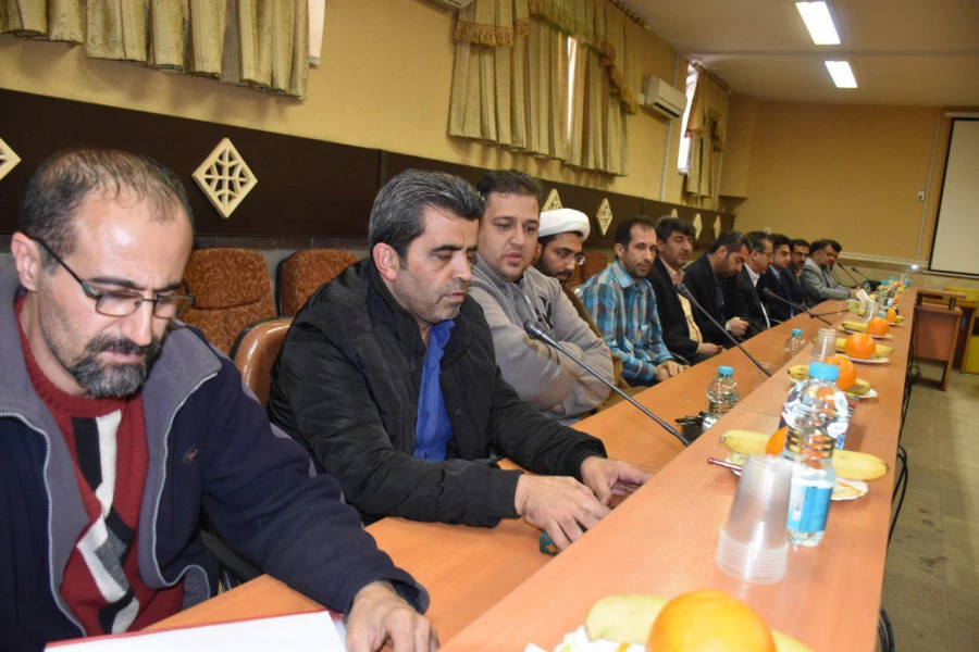 نشست سرپرست استان با همکاران پردیس شهید مفتح