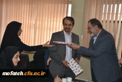 گرامیداشت روز زن و مادر