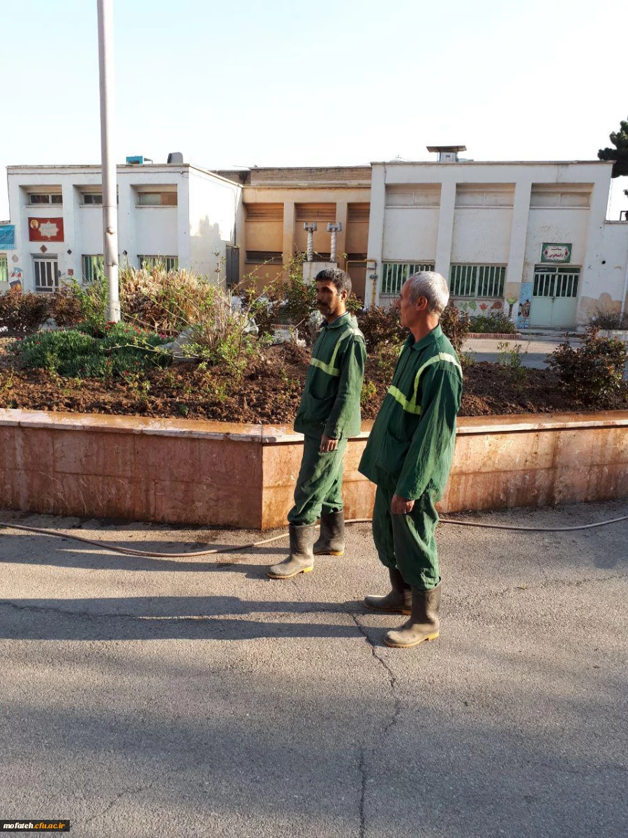 کاشت گل و گیاه در آستانه  فصل بهار