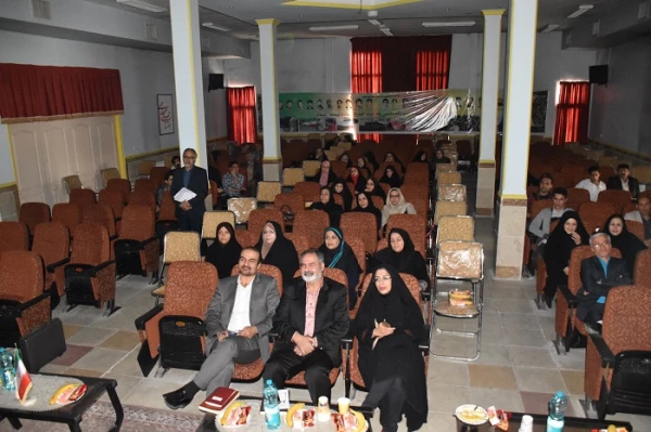 همایش هم اندیشی و پایش کارورزی دانشجومعلمان با معلمان راهنما ، مدیران مدارس و استادان در پردیس شهید مفتح شهرری