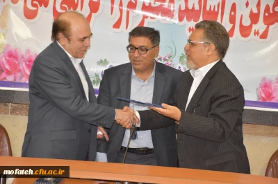 دکتر انصاری راد در مراسم معارفه سرپرست پردیس شهید مفتح مطرح کرد:
مهندسی مجدد تربیت معلم در استان تهران