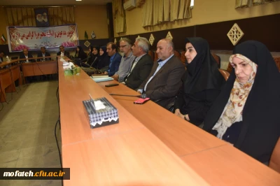 مسئول نهاد نمایندگی مقام معظم رهبری در مدیریت پردیس های استان تهران مطرح کرد:
مسئول در جمهوری اسلامی باید الگو برای مجموعه خودش باشد