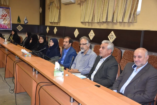 مسئول نهاد نمایندگی مقام معظم رهبری در مدیریت پردیس های استان تهران در آئین تکریم و معارفه سرپرست پردیس شهید مفتح