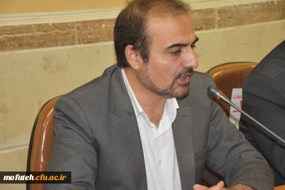 دکتر هادی گیاهپور معاون توسعه منابع و امور دانشجویی پردیس در مراسم معارفه سرپرست پردیس شهید مفتح مطرح کرد:
توجه به شاخصه های مدیر موفق از منظر قرآن کریم