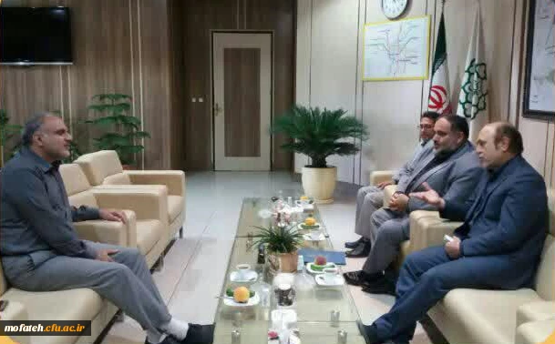دیدارصمیمانه سرپرست پردیس شهید مفتح شهر ری با شهردار منطقه 20 تهران  2