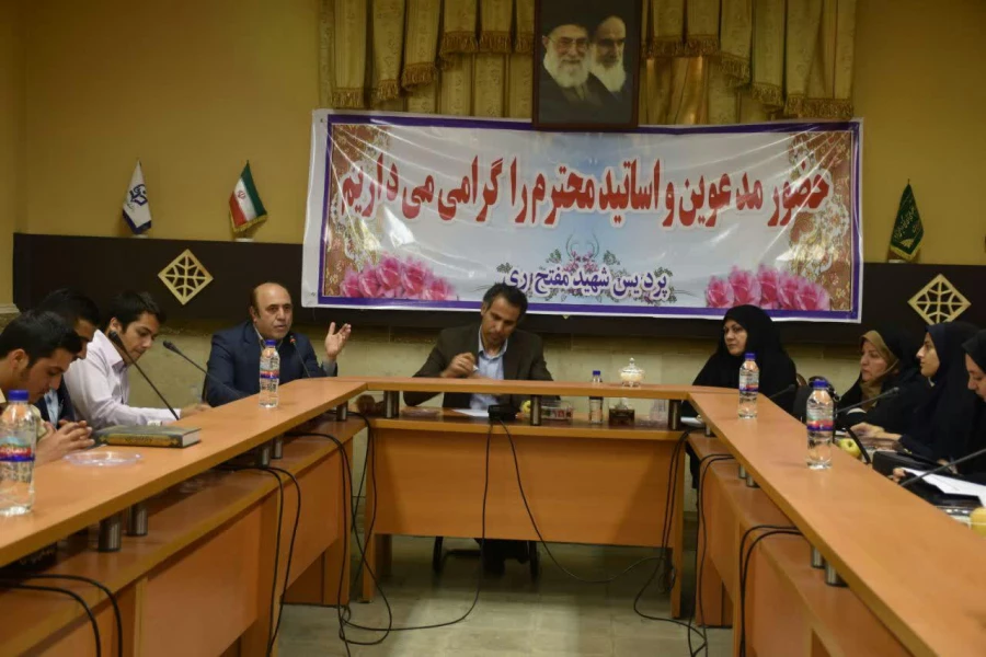 جلسه استانی شورای صنفی استان تهران به میزبانی پردیس شهید مفتح شهرری در سالن اجتماعات شهید رجایی برگزار شد 4