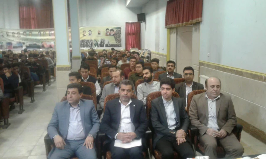 به مناسبت گرامیداشت میلاد مبارک حضرت حجت ابن الحسن صاحب الزمان علیه السلام و روز جوان ،مراسمی در پردیس شهید مفتح شهرری برگزار شد. 4