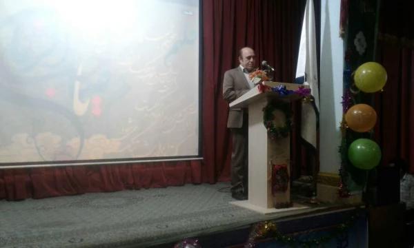 به مناسبت گرامیداشت میلاد مبارک حضرت حجت ابن الحسن صاحب الزمان علیه السلام و روز جوان ،مراسمی در پردیس شهید مفتح شهرری برگزار شد. 5