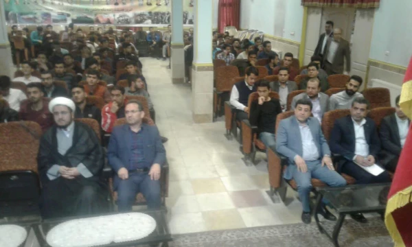 به مناسبت گرامیداشت میلاد مبارک حضرت حجت ابن الحسن صاحب الزمان علیه السلام و روز جوان ،مراسمی در پردیس شهید مفتح شهرری برگزار شد. 6