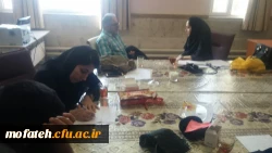 به مناسبت هفته سلامت  دانشجو معلمان ، استادان و همکاران پردیس ویزیت رایگان شدند 7