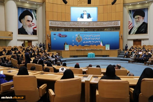 دکتر خنیفر در پاسداشت مقام معلم و اختتامیه نکوداشت یکصدمین سال تربیت معلم
خیز بلند ملت ها و رسیدن به اوج ها از آموزش کارآمد، مهارت ورزی و کارآفرینی و اغتنام فرصت ها با حفظ اصالت ها است 3