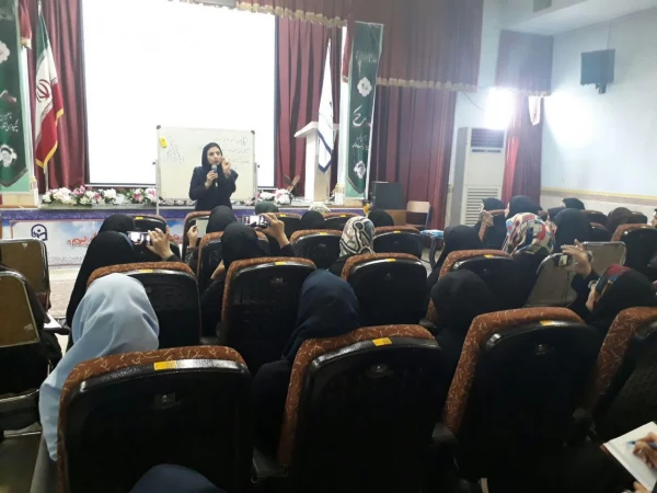 دومین کارگاه آموزش راهبردهای حل مسئله ریاضی همراه با دست ورزی های ساده 5