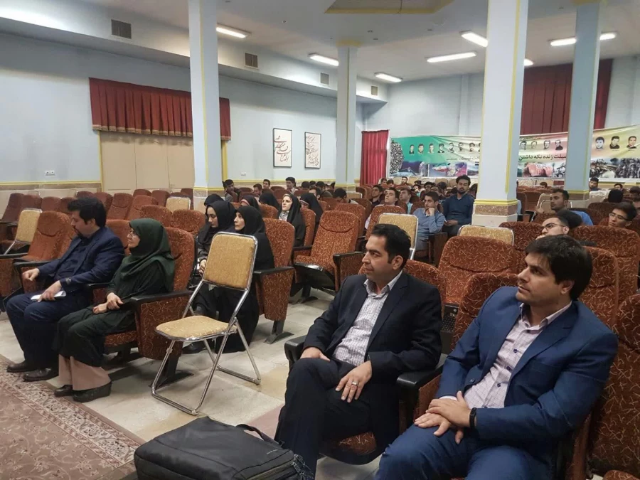 به مناسبت هفته سلامت همایشی در پردیس شهید مفتح برگزار گردید  3