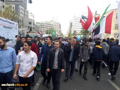 حضور دانشجو معلمان ،مسئولین و کارکنان پردیس شهید مفتح شهر ری در راهپیمایی یوم الله 13 آبان