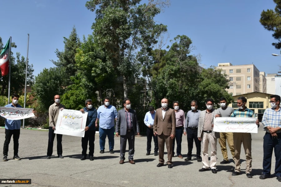 جلسه کارکنان پردیس با سرپرست محترم مدیریت های استان تهران جناب آقای دکتر بلاغی در سالن اجتماعات شهید مفتح شهرری برگزار شد. 2