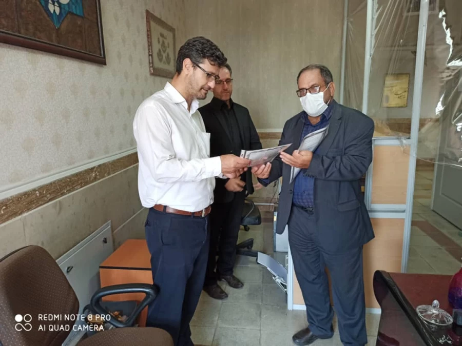 تقدیر و تشکر از تلاش های یک ساله همکاران پردیس شهید مفتح در روز کارمند
 2