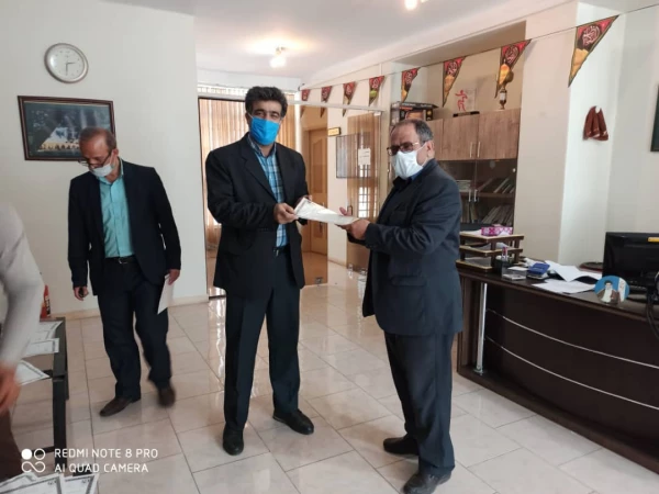 تقدیر و تشکر از تلاش های یک ساله همکاران پردیس شهید مفتح در روز کارمند
 2