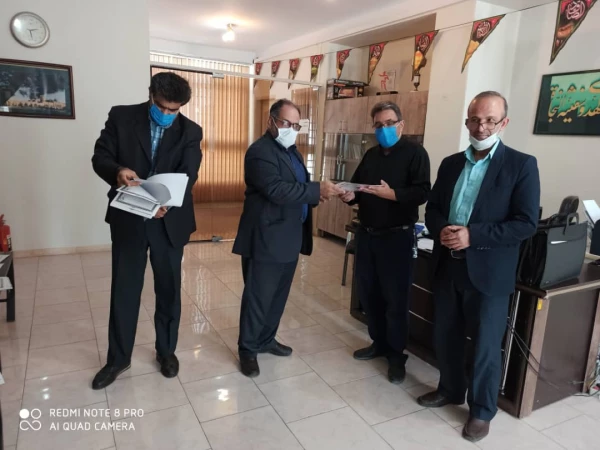 تقدیر و تشکر از تلاش های یک ساله همکاران پردیس شهید مفتح در روز کارمند
 2