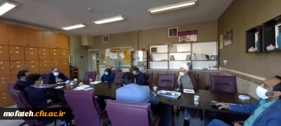 جلسه شورای آموزش پردیس شهید مفتح، برای برنامه ریزی ترم آینده و بررسی امور جاری در دفتر استادان برگزار شد.