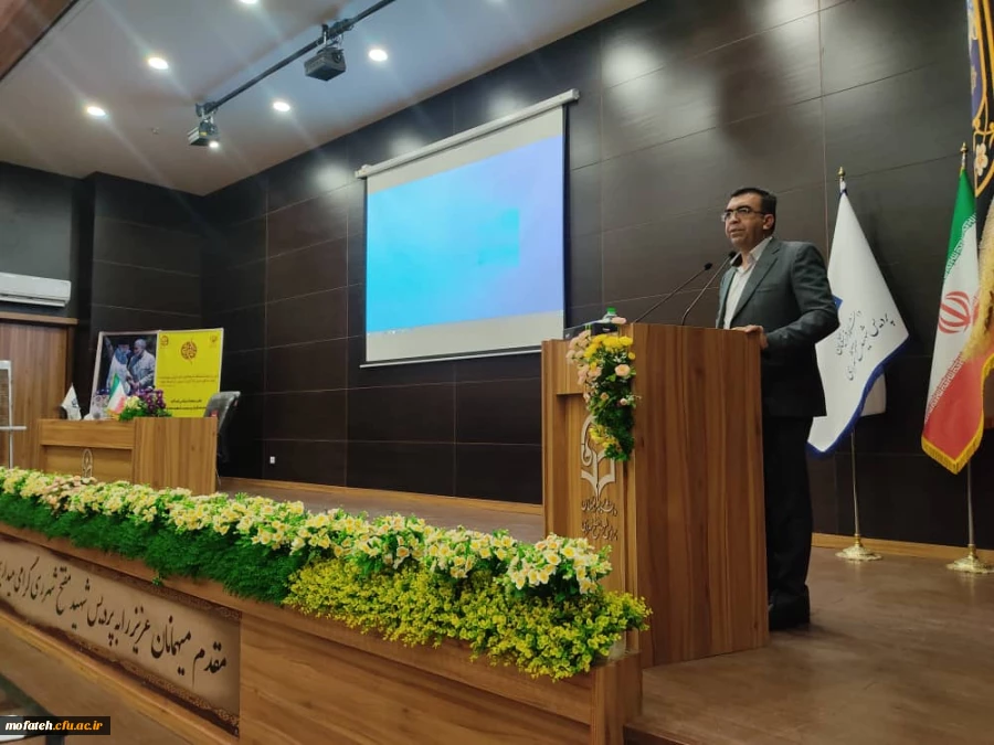 جمع بندی نظرات پیشنهادی در هم اندیشی استادان پیرامون نقش دانشگاه فرهنگیان در دولت سیزدهم
 6