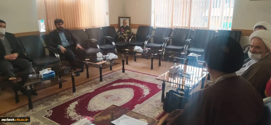 جلسه دیدار امام جمعه محترم شهر ری با مسئولان پردیس شهید مفتح شهر ری 