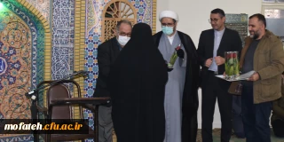 مراسم گرامیداشت روز زن با حضور سرپرست محترم پردیس، نماینده محترم نهاد رهبری، همکاران، اساتید و دانشجو معلمان در نمازخانه پردیس برگزار گردید