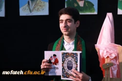 حضور دانشجو معلم ارجمند سیدمهدی طباطبایی راد و مدرس گرامی جناب آقای حسین پاک سرشت در مراسم  رونمایی از دو کتاب آنان؛ «مکتب حاج قاسم چراغ راه ملت» و «قرار بی قراری تا بهشت» 