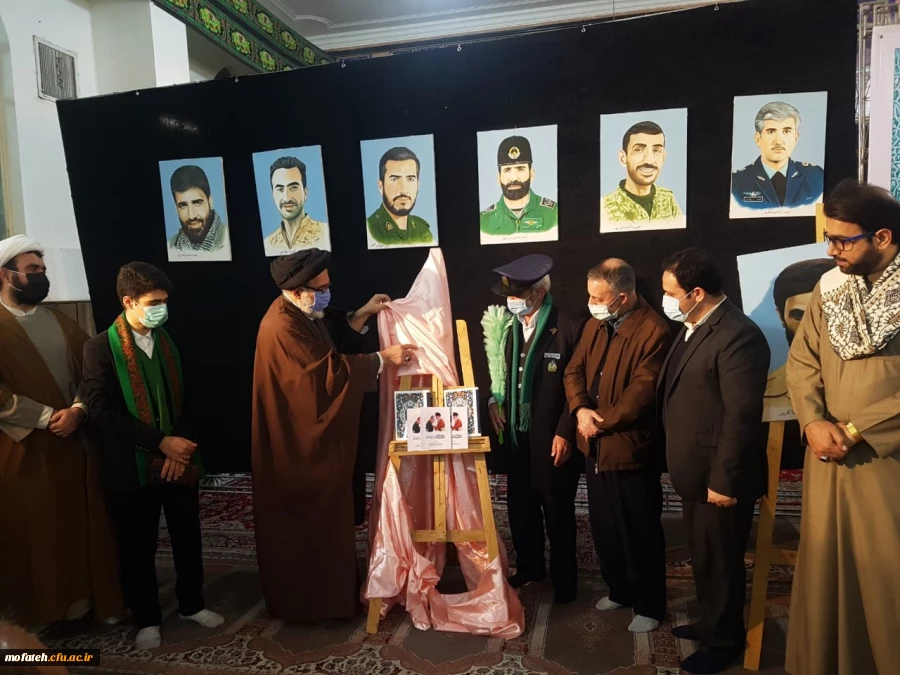 حضور دانشجو معلم ارجمند سیدمهدی طباطبایی راد و مدرس گرامی جناب آقای حسین پاک سرشت در مراسم  رونمایی از دو کتاب آنان؛ «مکتب حاج قاسم چراغ راه ملت» و «قرار بی قراری تا بهشت» 